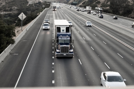 2 Injured After Multi-Vehicle Crash on W Nine Mile Rd & Navy Federal Way